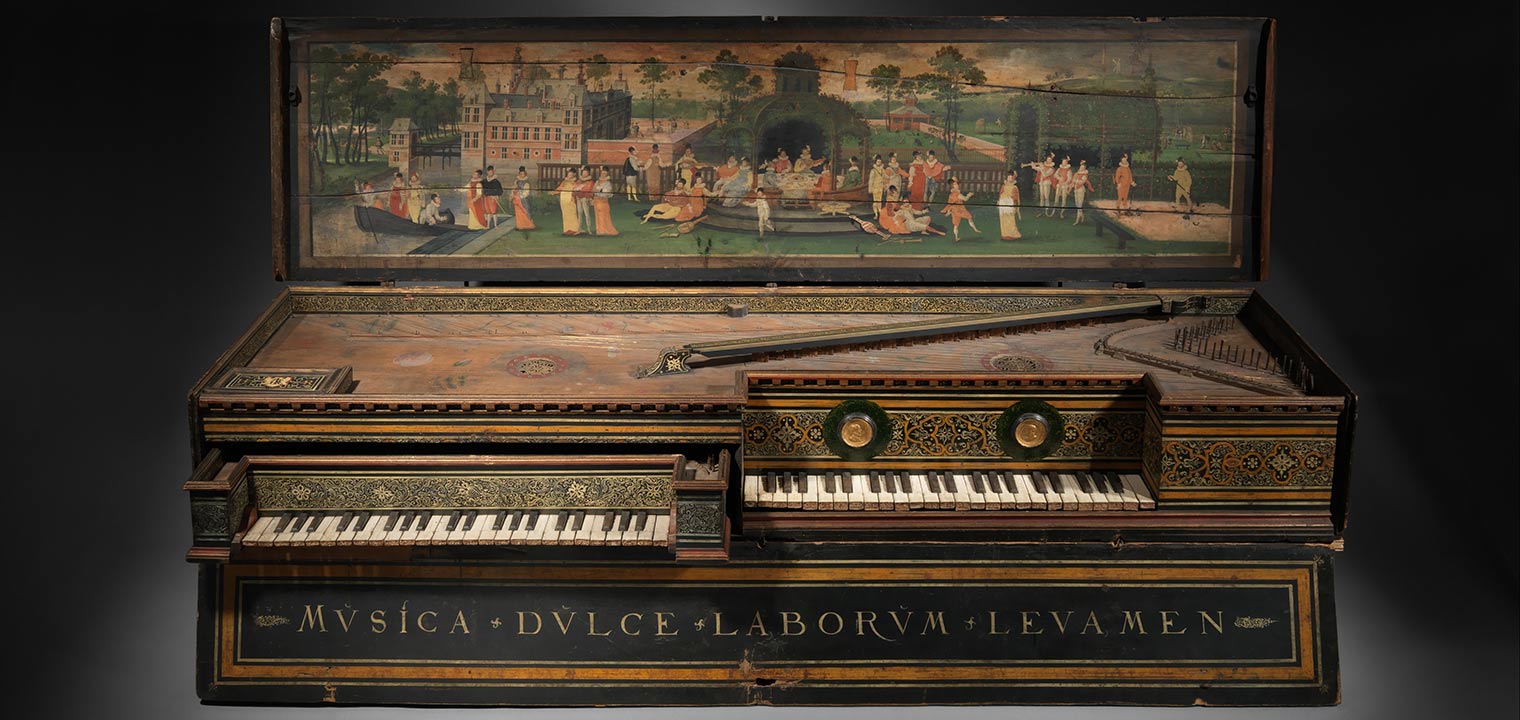 Detail view of a keyboard instrument